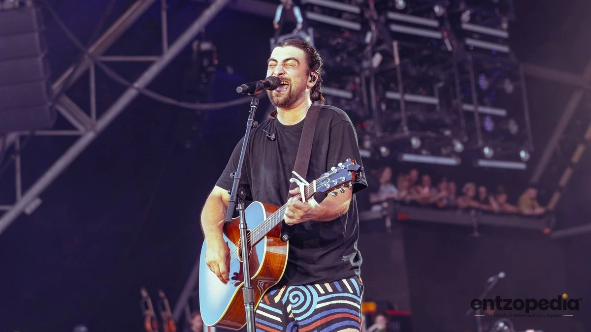 Noah Kahan's Hunger Games Song Is UK's Top New Entry