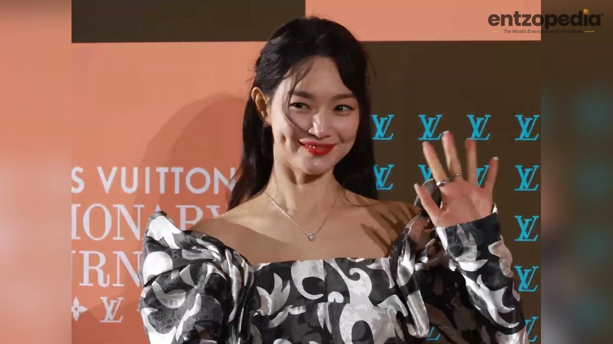Shin Min-a Marks 25 Years in Acting at BIFF Actors House